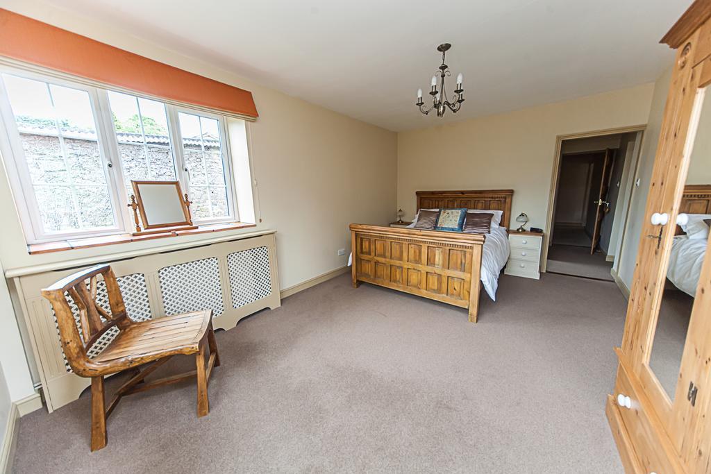 Stoodleigh Court Coach House Bed & Breakfast Tiverton  Exterior photo