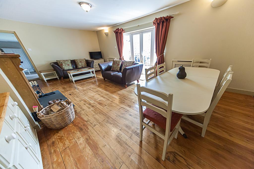 Stoodleigh Court Coach House Bed & Breakfast Tiverton  Exterior photo